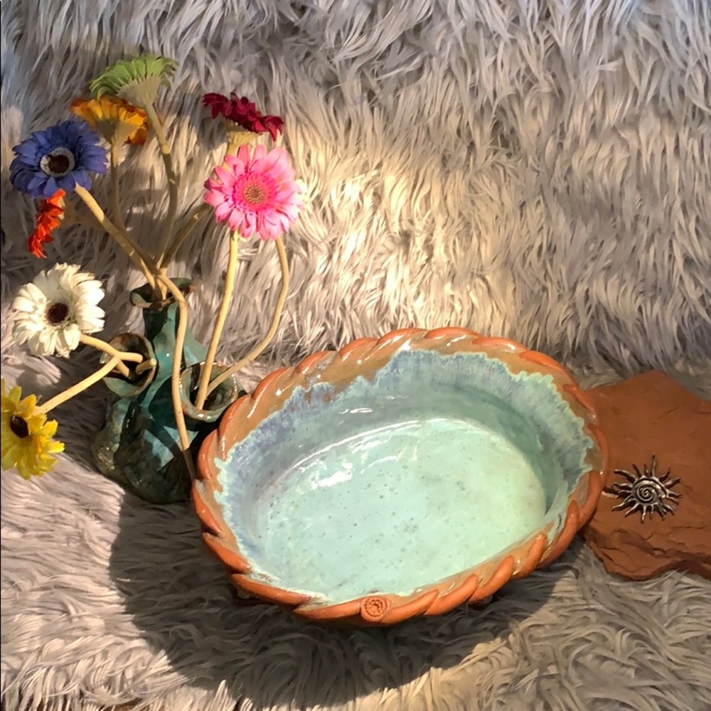 Serving bowl